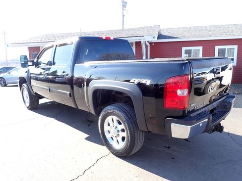 Used 2012 Chevrolet Silverado 2500 LTZ w/ LTZ Plus Package image 4