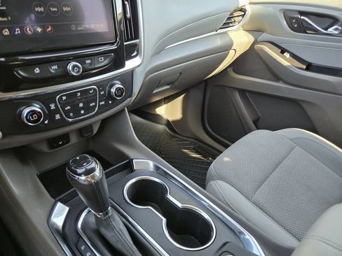 Used 2020 Chevrolet Traverse LT AWD/4WD image 14