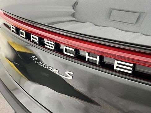 New 2026 Porsche Macan S AWD/4WD image 25