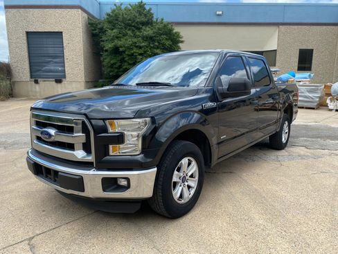 Used 2015 Ford F150 XLT image 3