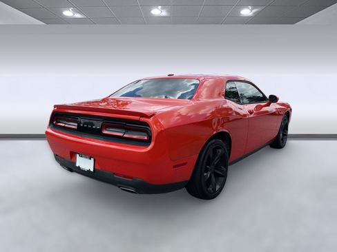 Used 2016 Dodge Challenger SXT w/ Super Sport Group (SS/T) RWD image 8