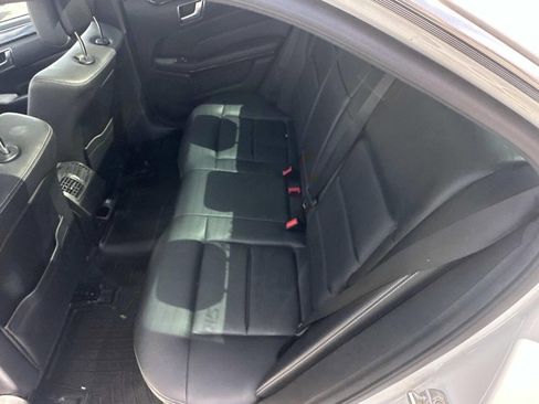 Used 2015 Mercedes-Benz E 250 BlueTEC Sedan image 12
