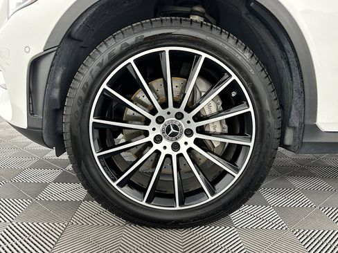 Used 2023 Mercedes-Benz GLC 300 GLC 300C4 AMG Line 4MATIC w/ AMG Line image 37