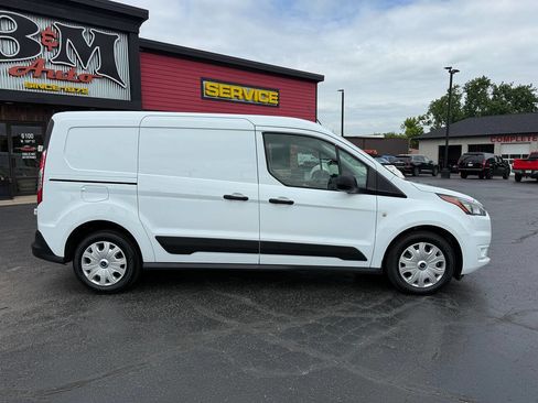 Used 2022 Ford Transit Connect XLT FWD image 9
