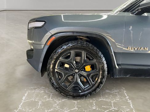 Used 2023 Rivian R1S Adventure AWD/4WD image 14