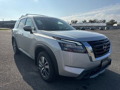 New 2025 Nissan Pathfinder SL
