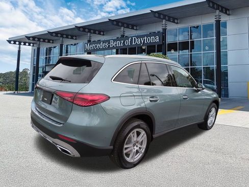 Used 2026 Mercedes-Benz GLC 300 image 4