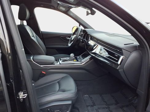 Used 2025 Audi Q7 3.0T Premium Plus image 15