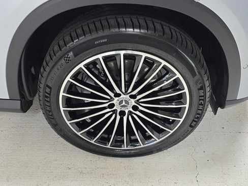 Certified 2026 Mercedes-Benz GLC 300 4MATIC image 9