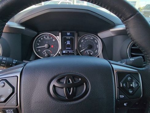 Used 2022 Toyota Tacoma SR5 image 34
