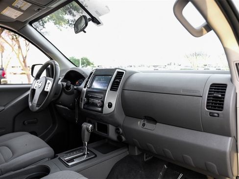 Used 2019 Nissan Frontier S image 9