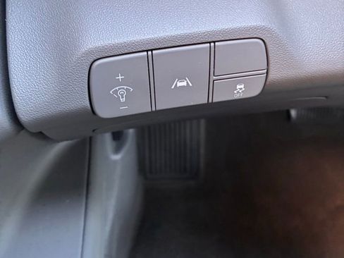 Used 2023 Hyundai Elantra SEL w/ Convenience Package FWD image 22