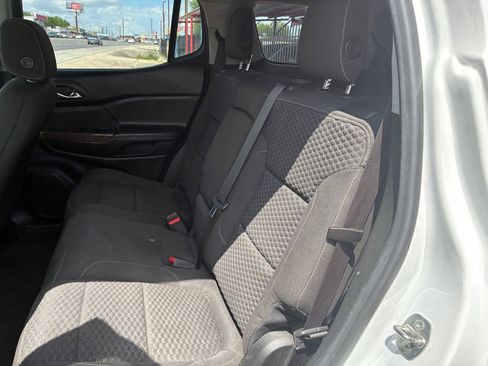 Used 2017 GMC Acadia SLE FWD image 26
