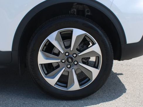 Used 2024 Ford Escape Platinum w/ Class II Trailer Tow Package AWD/4WD image 37