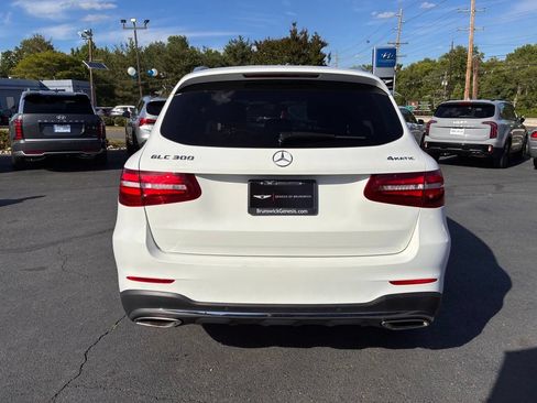 Used 2019 Mercedes-Benz GLC 300 4MATIC image 6