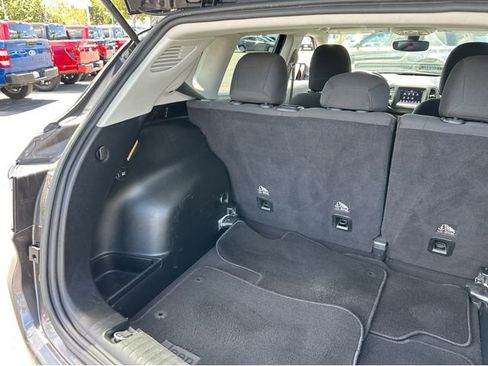 Used 2018 Jeep Compass Sport w/ Tech Group AWD/4WD image 19