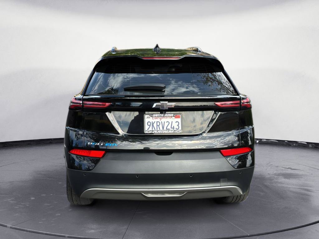 Used 2023 Chevrolet Bolt EUV LT w/ Convenience Package FWD image 6