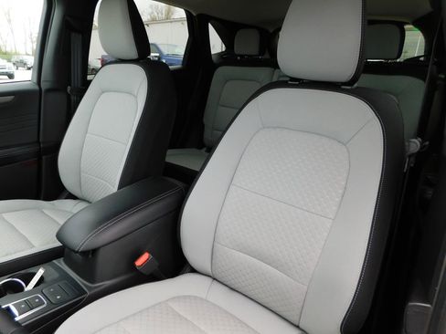 Used 2023 Ford Escape Active AWD/4WD image 15