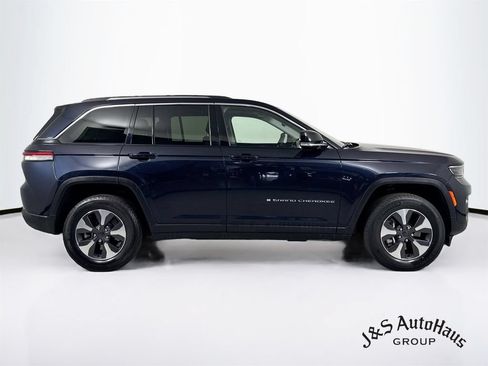 Used 2022 Jeep Grand Cherokee Limited 4xe AWD/4WD image 8