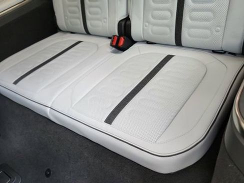 Used 2024 Rivian R1S Adventure image 32