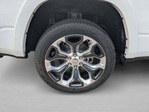 Used 2024 RAM 1500 Limited AWD/4WD image 8