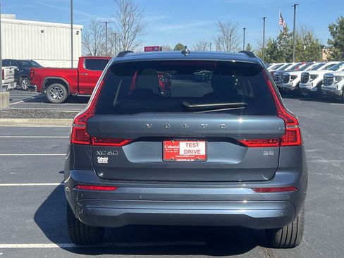 Used 2022 Volvo XC60 B5 Momentum w/ Advanced Package image 27