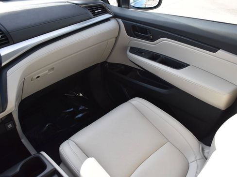 Certified 2025 Honda Odyssey EX-L image 24