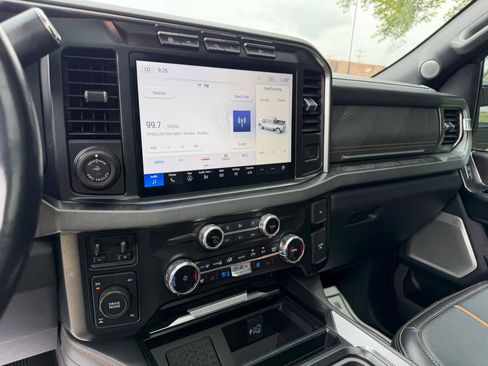 Used 2023 Ford F250 Platinum AWD/4WD image 8