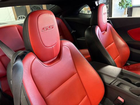Used 2015 Chevrolet Camaro SS w/ RS Package image 49