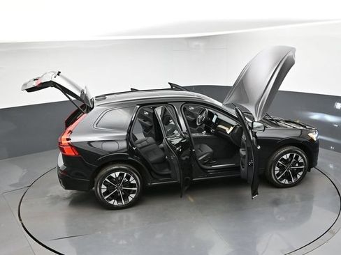 New 2026 Volvo XC60 B5 Plus w/ Climate Package AWD/4WD image 51