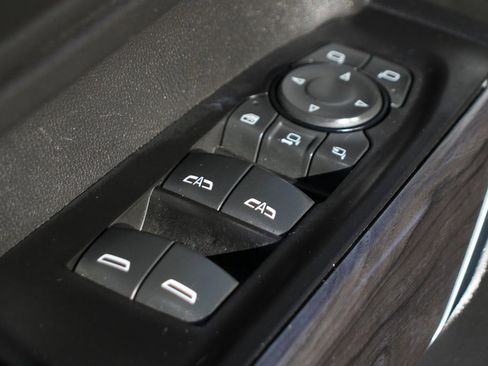 Used 2020 Chevrolet Silverado 3500 LTZ w/ Gooseneck/5TH Wheel Package image 17