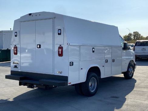 New 2024 Chevrolet Express 3500 w/ Power Convenience Package image 69