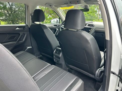 Used 2023 Volkswagen Tiguan SE FWD image 48