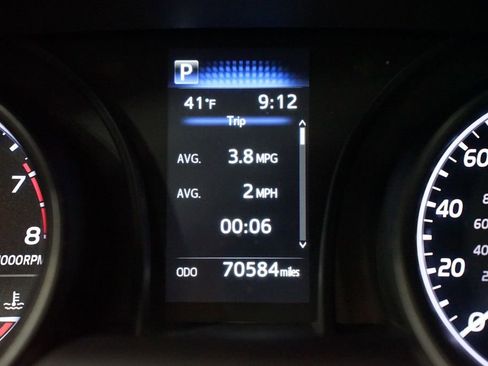 Certified 2021 Toyota Camry SE image 17