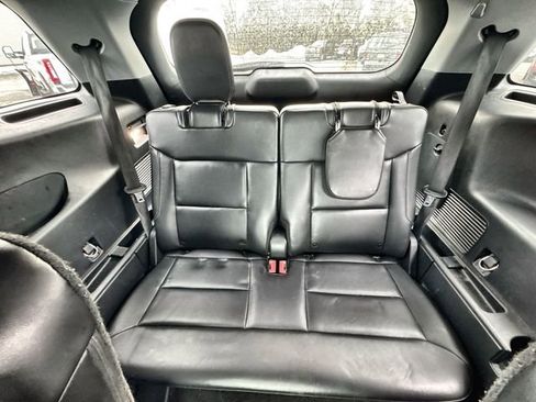 Used 2022 Ford Explorer XLT w/ Equipment Group 202A image 22