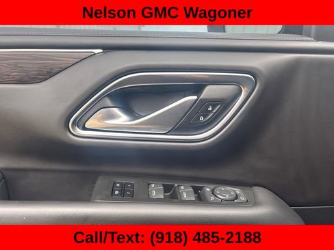 Used 2022 Chevrolet Tahoe LT w/ Luxury Package AWD/4WD image 12