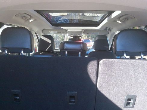 Used 2022 Ford Escape SEL image 19