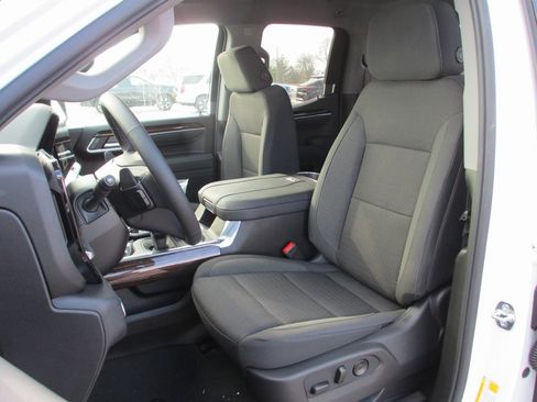 New 2026 GMC Sierra 1500 Elevation image 12