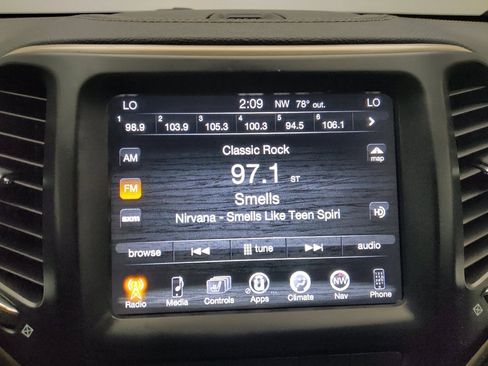 Used 2014 Jeep Cherokee Limited FWD image 25