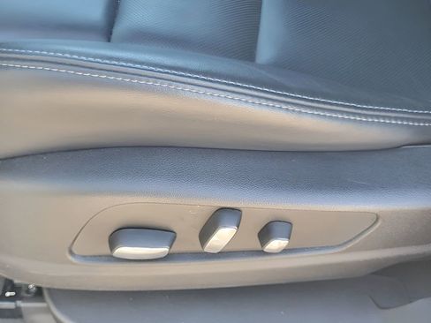 Used 2024 Cadillac XT6 Sport image 14