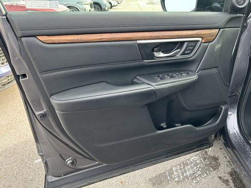 Used 2020 Honda CR-V Touring image 11