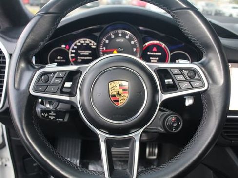Used 2021 Porsche Cayenne GTS w/ Premium Package image 19