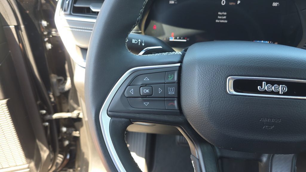 Used 2024 Jeep Grand Cherokee Altitude RWD image 16