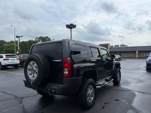 Used 2009 HUMMER H3 Luxury AWD/4WD image 8