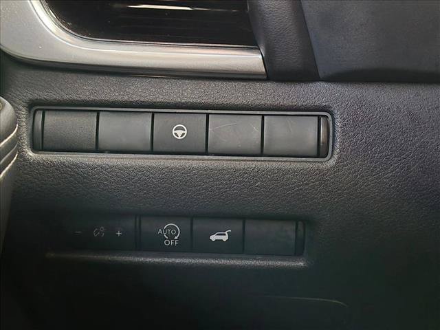 Used 2023 Nissan Rogue SL w/ SL Premium Package AWD/4WD image 17