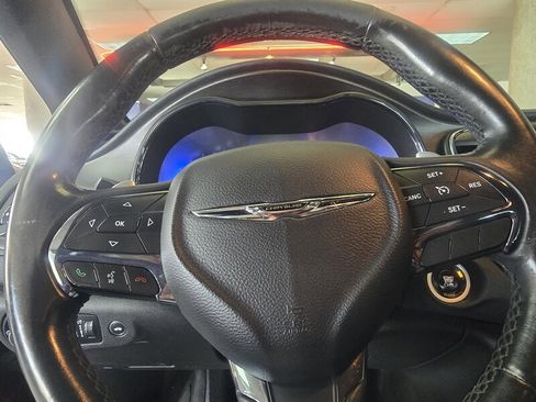 Used 2016 Chrysler 200 S w/ Comfort Group image 18