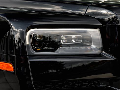 Certified 2023 Rolls-Royce Cullinan image 3
