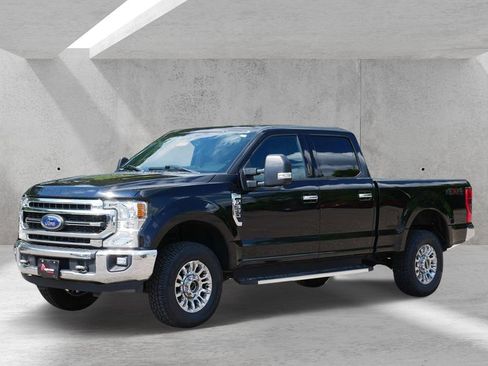 Certified 2022 Ford F350 Lariat w/ Chrome Package AWD/4WD image 6