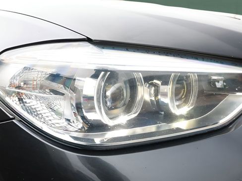 Used 2021 BMW X4 xDrive30i image 33