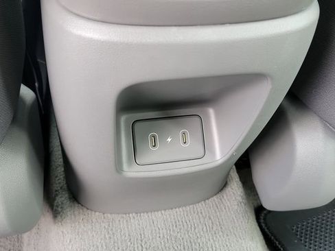 Certified 2025 Hyundai Elantra SEL FWD image 21